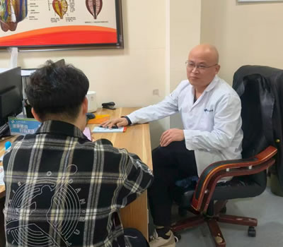 运城市|男科医师高朋磊：守护男性健康，专业男科诊疗